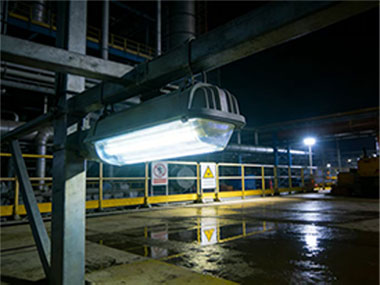 荣朗防爆工业场景 - LED防爆灯在石化厂区的应用